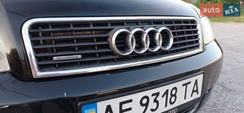 Седан Audi A4 2003 в Кам'янському