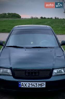 Седан Audi A4 1995 в Кегичівці