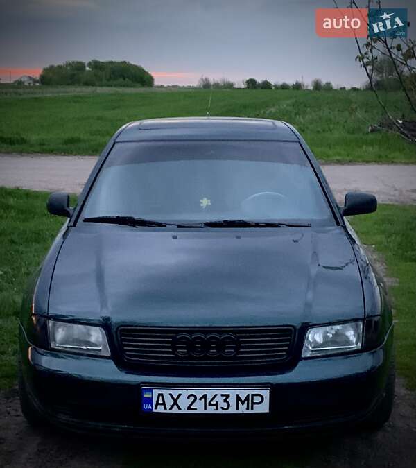Седан Audi A4 1995 в Кегичівці
