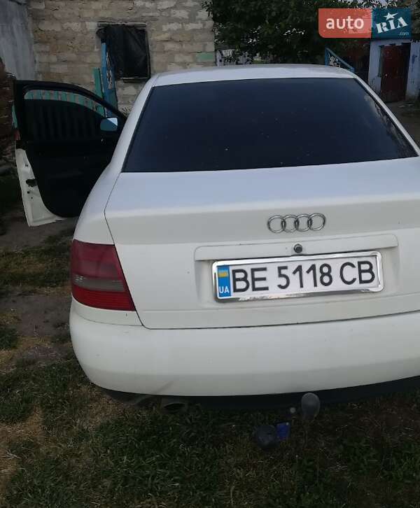 Легковые Audi A4