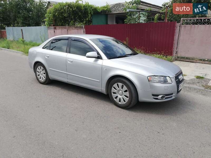 Седан Audi A4 2005 в Рени