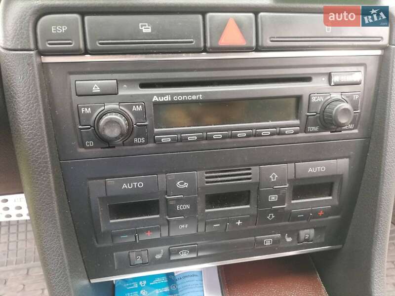 Седан Audi A4 2005 в Рени