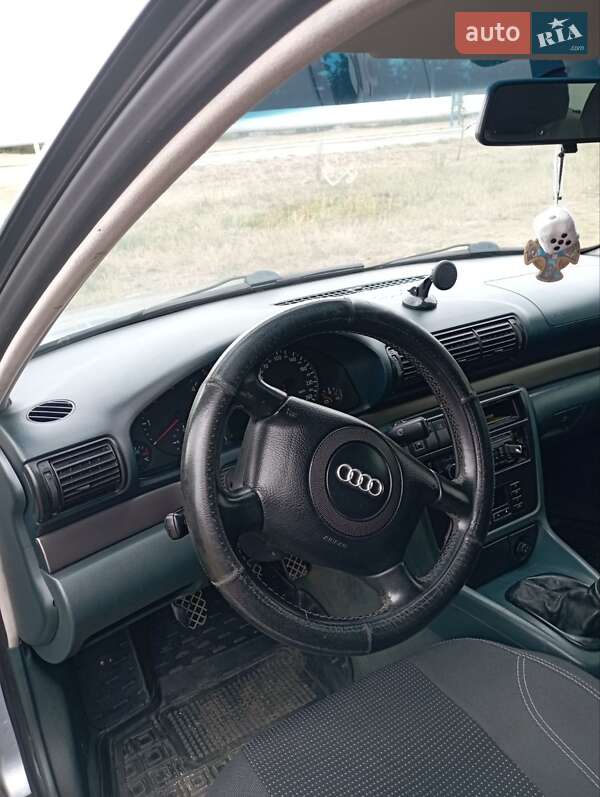 Audi A4 1998