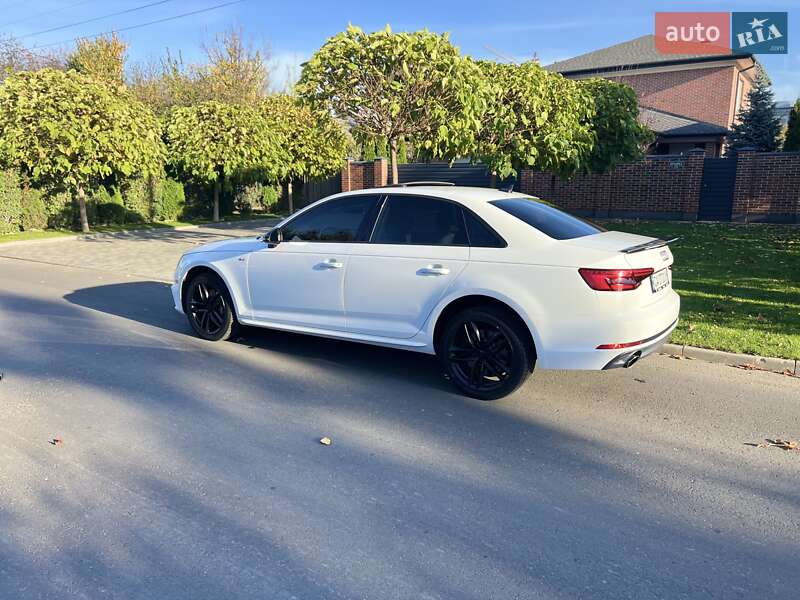 Седан Audi A4 2016 в Черкассах