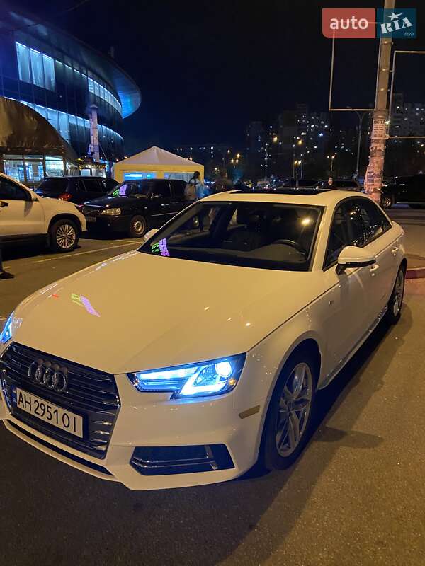Седан Audi A4 2016 в Києві