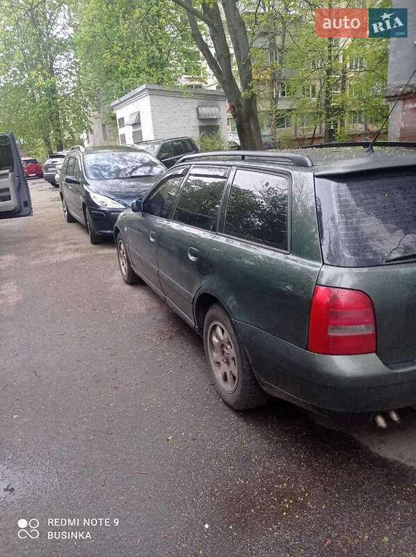 Универсал Audi A4 2000 в Киеве