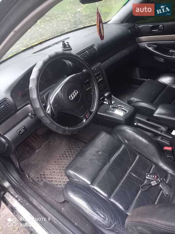 Универсал Audi A4 2000 в Киеве