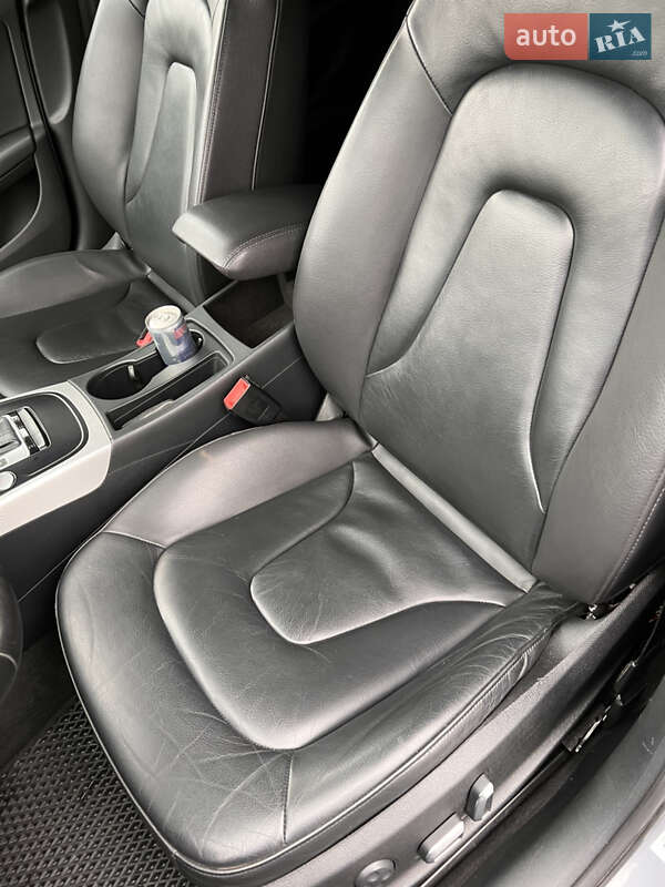 Седан Audi A4 2016 в Львові