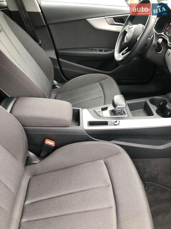 Универсал Audi A4 2020 в Кривом Роге