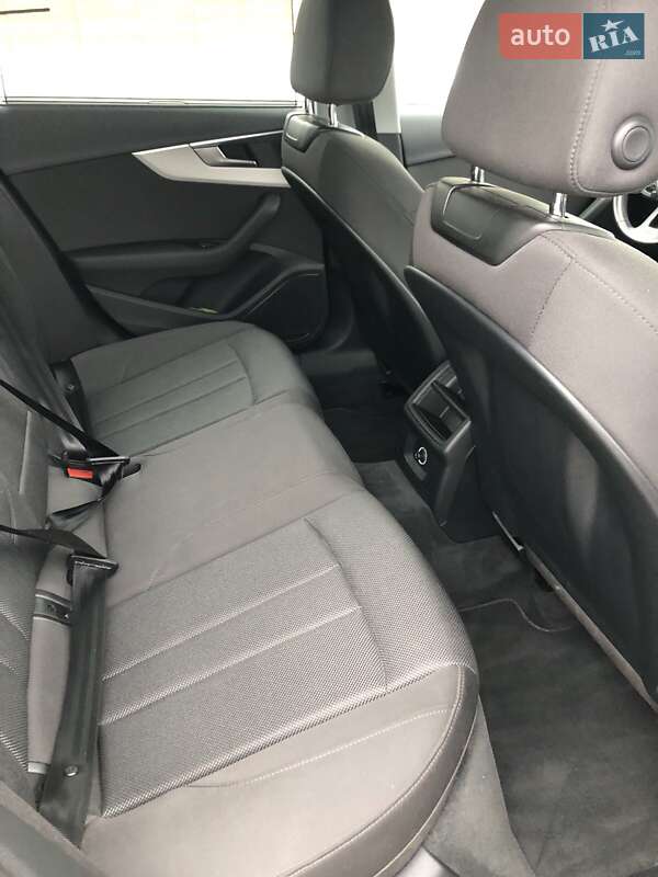 Универсал Audi A4 2020 в Кривом Роге