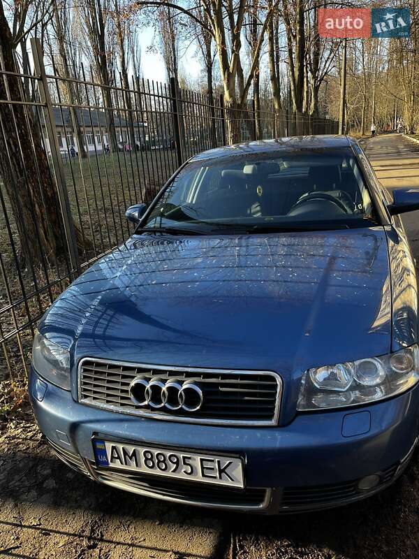 Седан Audi A4 2001 в Києві фото Седан Audi A4 2001 в Києві