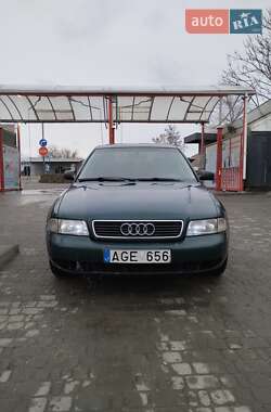 Audi A4  1998