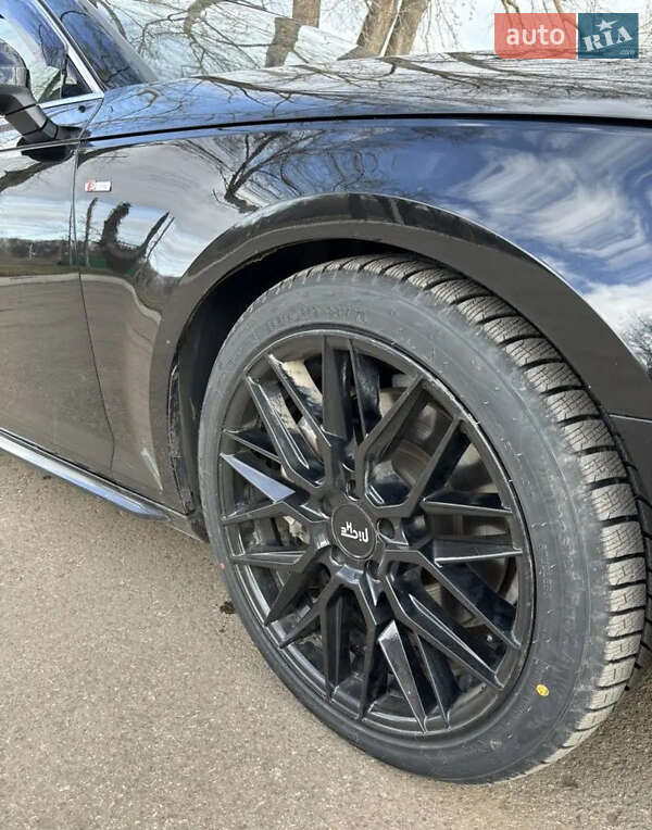 Седан Audi A4 2016 в Киеве