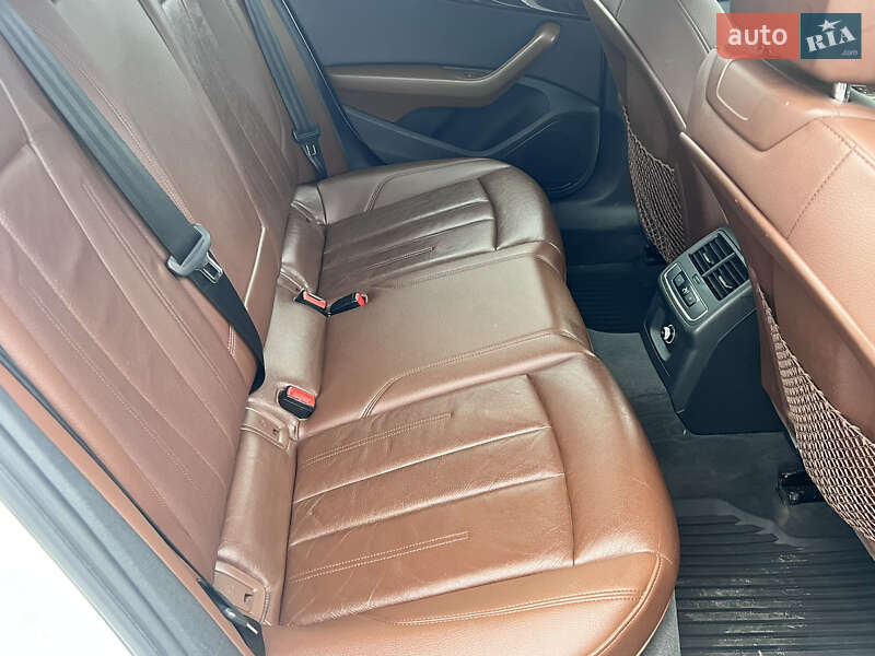 Седан Audi A4 2016 в Черкассах