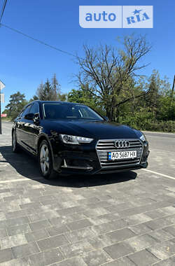 Audi A4  2019