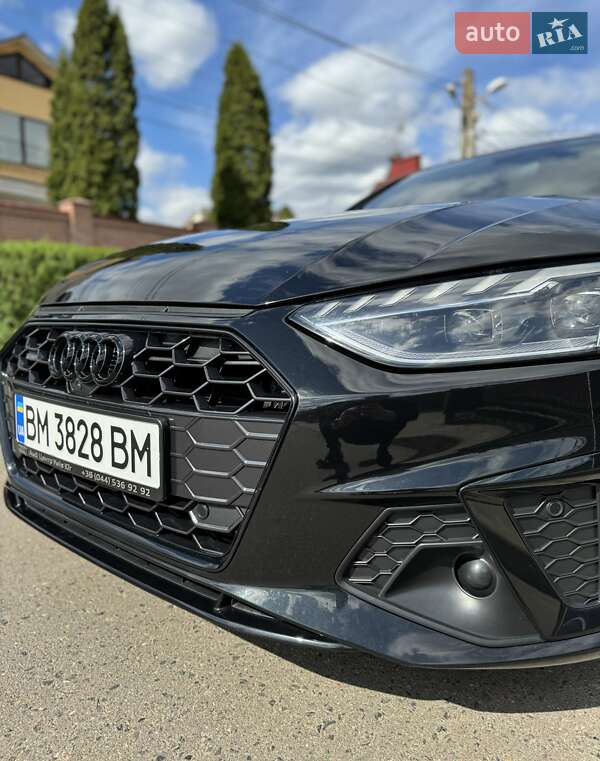 Седан Audi A4 2022 в Киеве