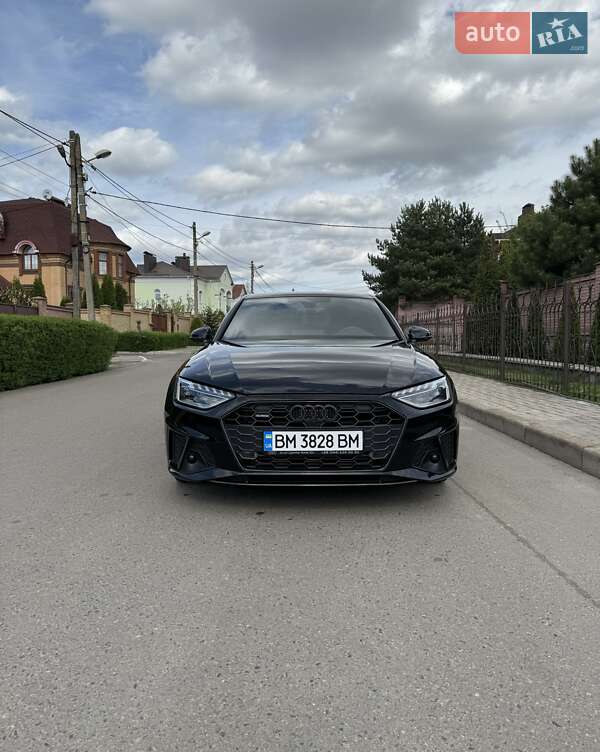 Седан Audi A4 2022 в Киеве