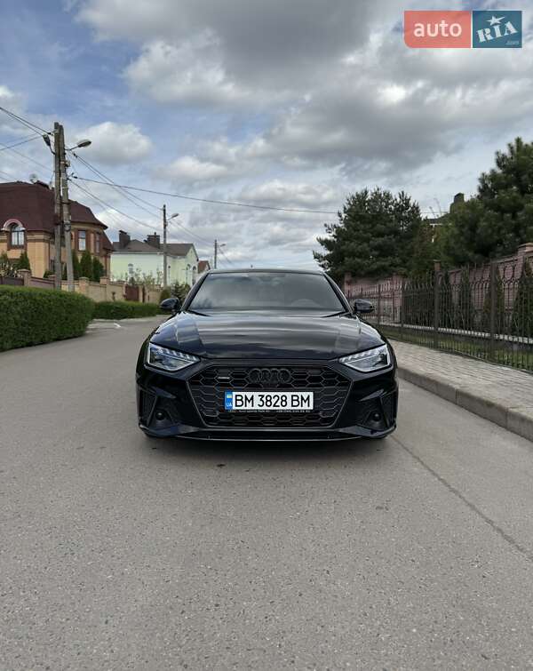 Седан Audi A4 2022 в Киеве