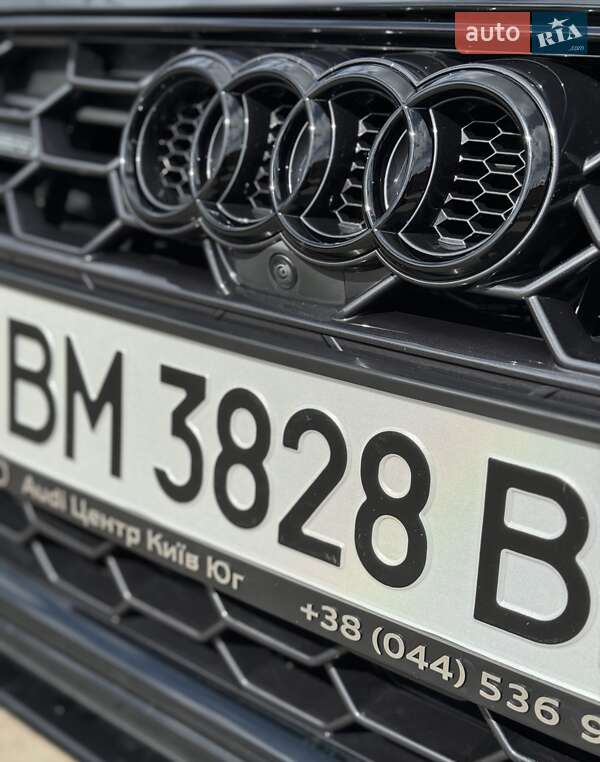 Седан Audi A4 2022 в Киеве