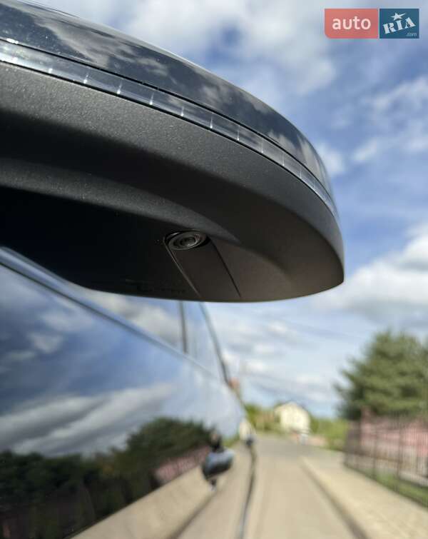 Седан Audi A4 2022 в Киеве