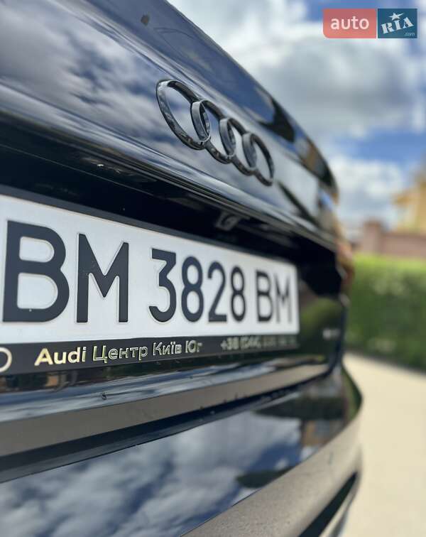Седан Audi A4 2022 в Киеве