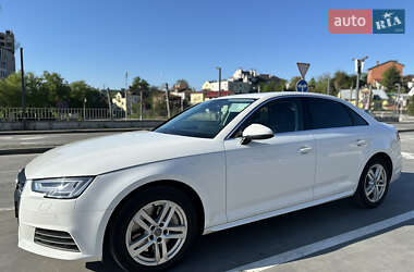 Audi A4  2018