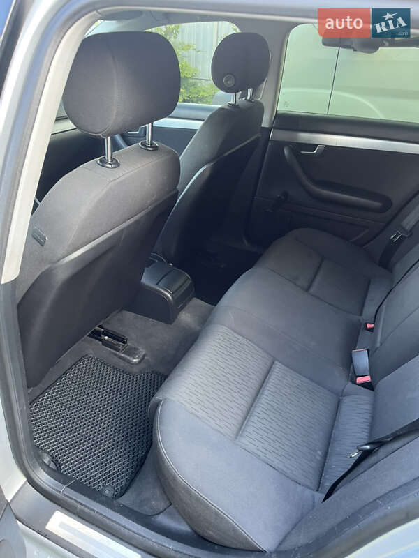 Универсал Audi A4 2005 в Нововолынске