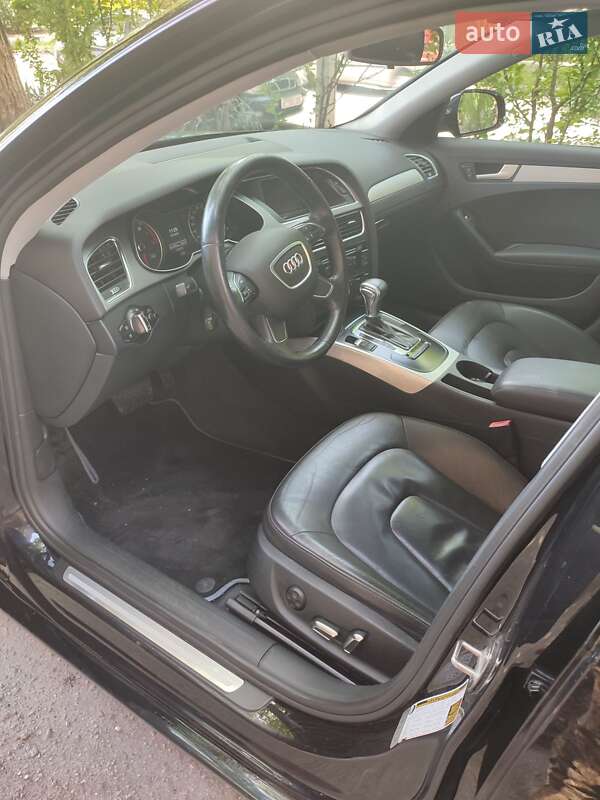 Седан Audi A4 2013 в Кропивницькому