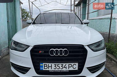 Audi A4  2014