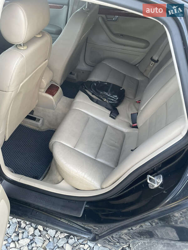 Седан Audi A4 2002 в Надвірній