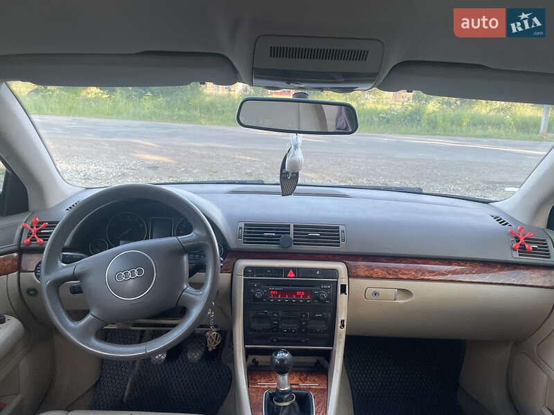 Седан Audi A4 2002 в Надвірній