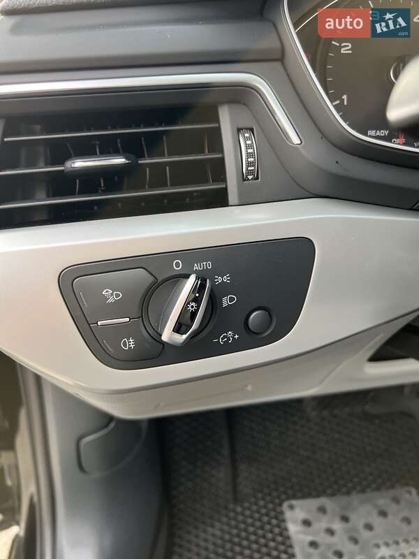 Универсал Audi A4 2017 в Мукачево