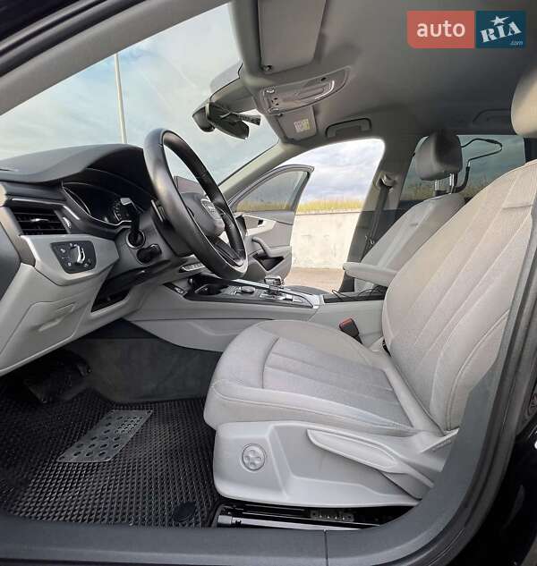 Универсал Audi A4 2017 в Мукачево