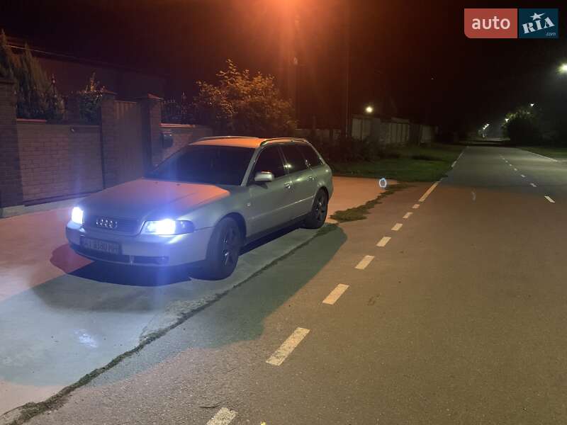 Універсал Audi A4 1999 в Києві