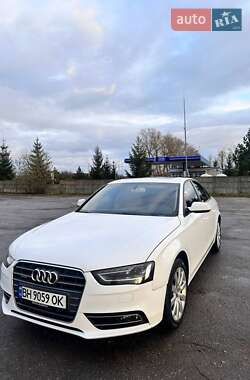 Audi A4  2012