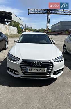 Audi A4  2016