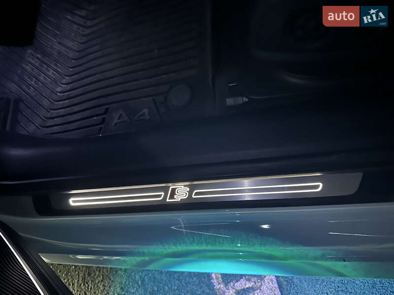 Седан Audi A4 2016 в Дніпрі