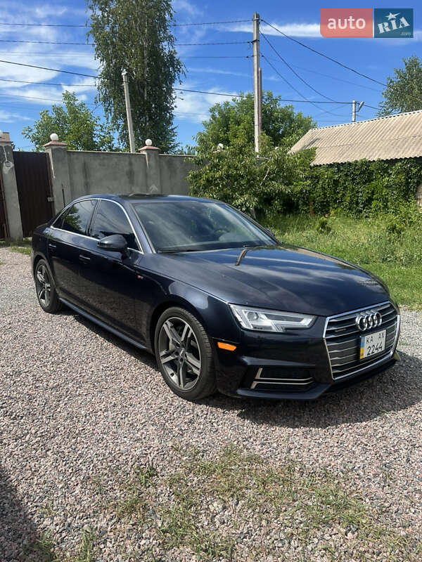 Седан Audi A4 2018 в Києві