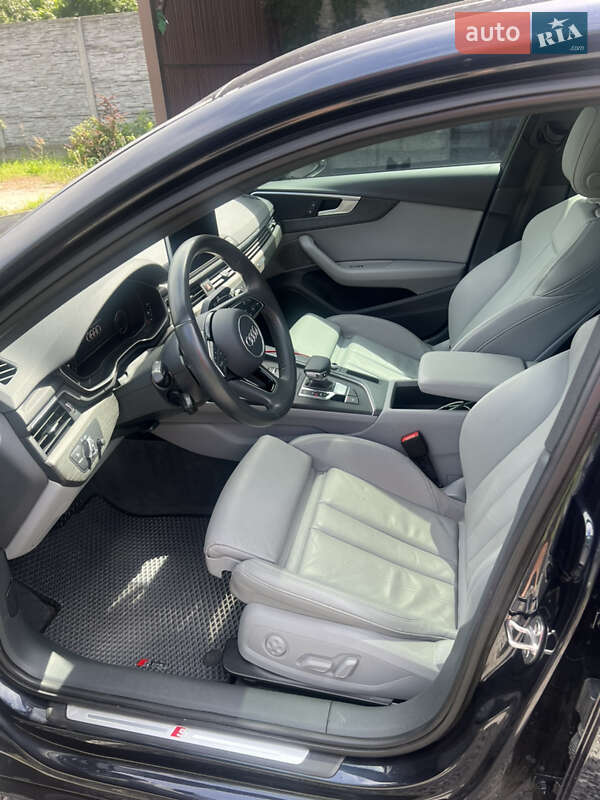 Седан Audi A4 2018 в Києві