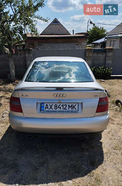 Седан Audi A4 1995 в Андреевке