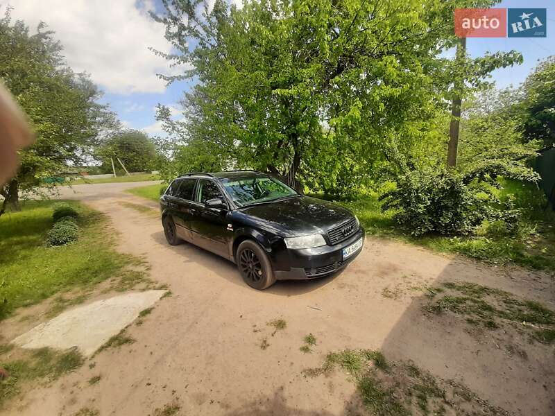 Універсал Audi A4 2002 в Миргороді