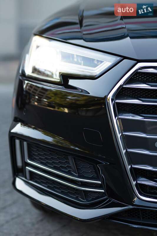 Седан Audi A4 2017 в Запоріжжі