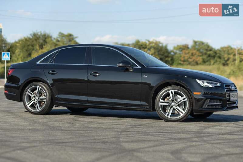 Седан Audi A4 2017 в Запоріжжі