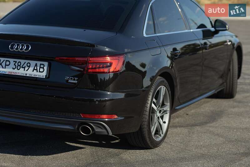 Седан Audi A4 2017 в Запоріжжі