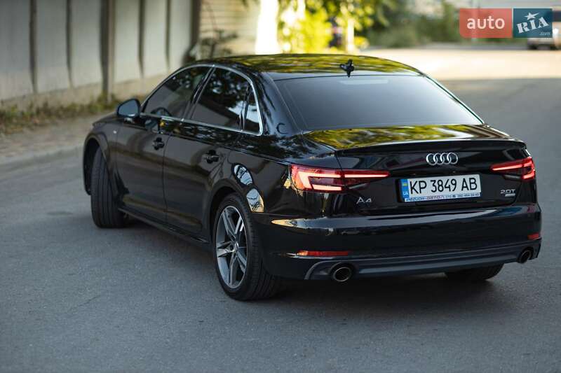 Седан Audi A4 2017 в Запоріжжі