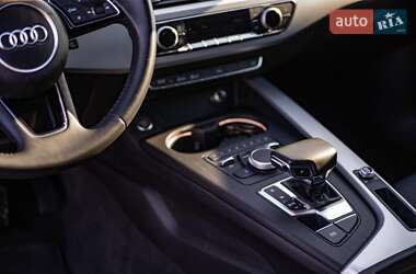 Седан Audi A4 2017 в Запоріжжі