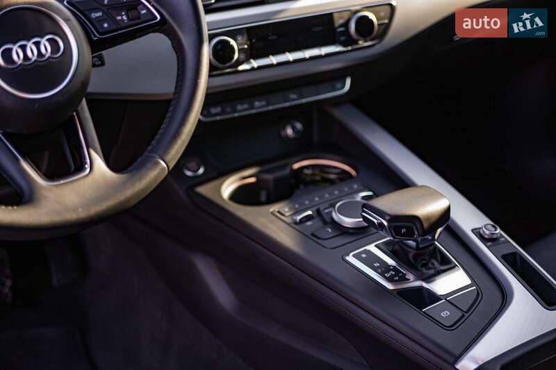 Седан Audi A4 2017 в Запоріжжі