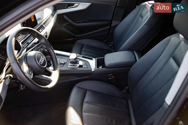 Седан Audi A4 2017 в Запоріжжі