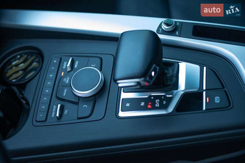 Седан Audi A4 2017 в Запоріжжі
