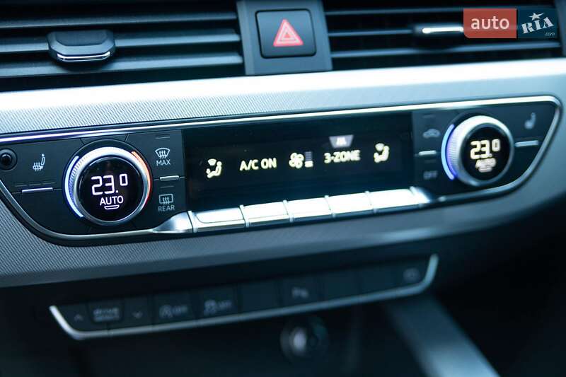Седан Audi A4 2017 в Запоріжжі